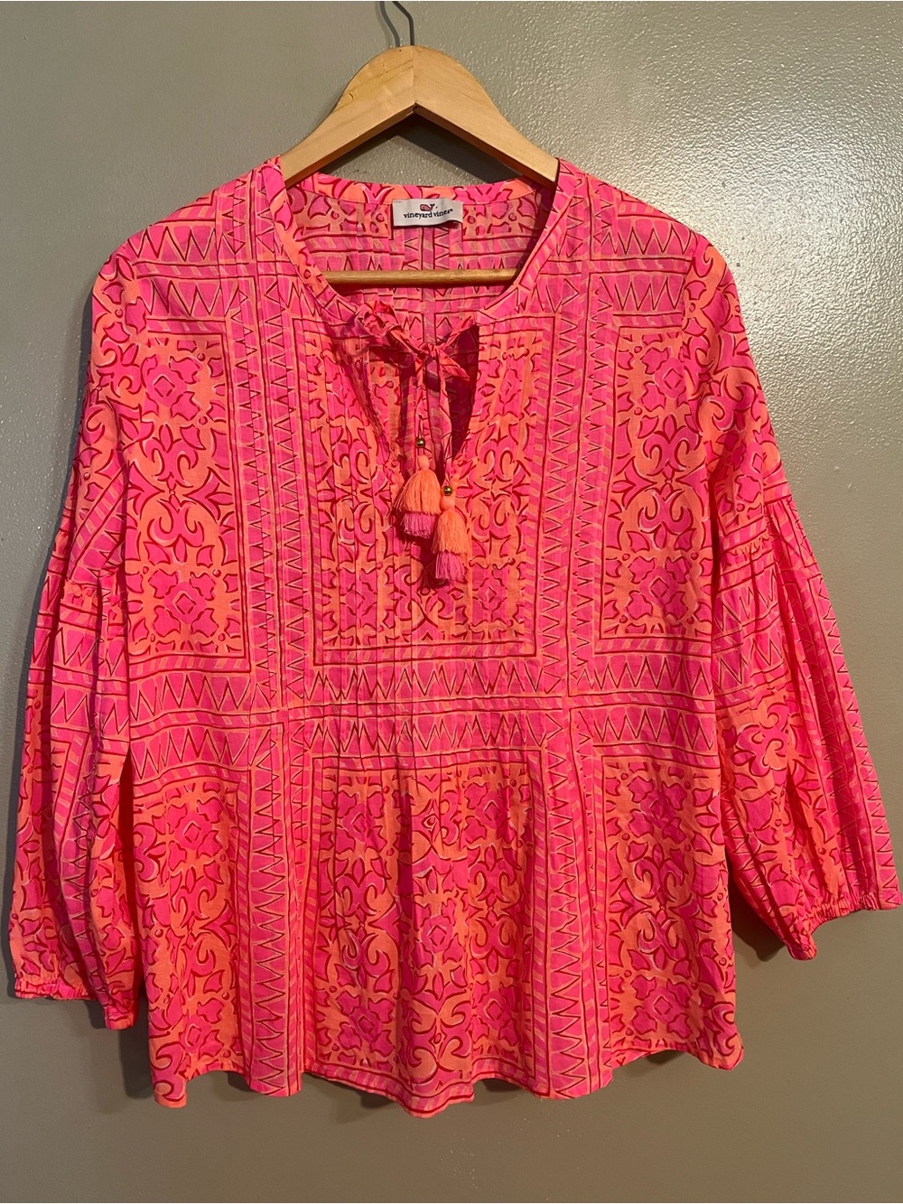 Vineyard vines Women’s Pink Printed Peasant Blouse with Tassel Tie - Picture 2 of 12